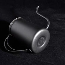 Charger l&#39;image dans la galerie, Coffee Spraying Black Paint Teflon Gooseneck Drip Pot, 650ML - yycoffee
